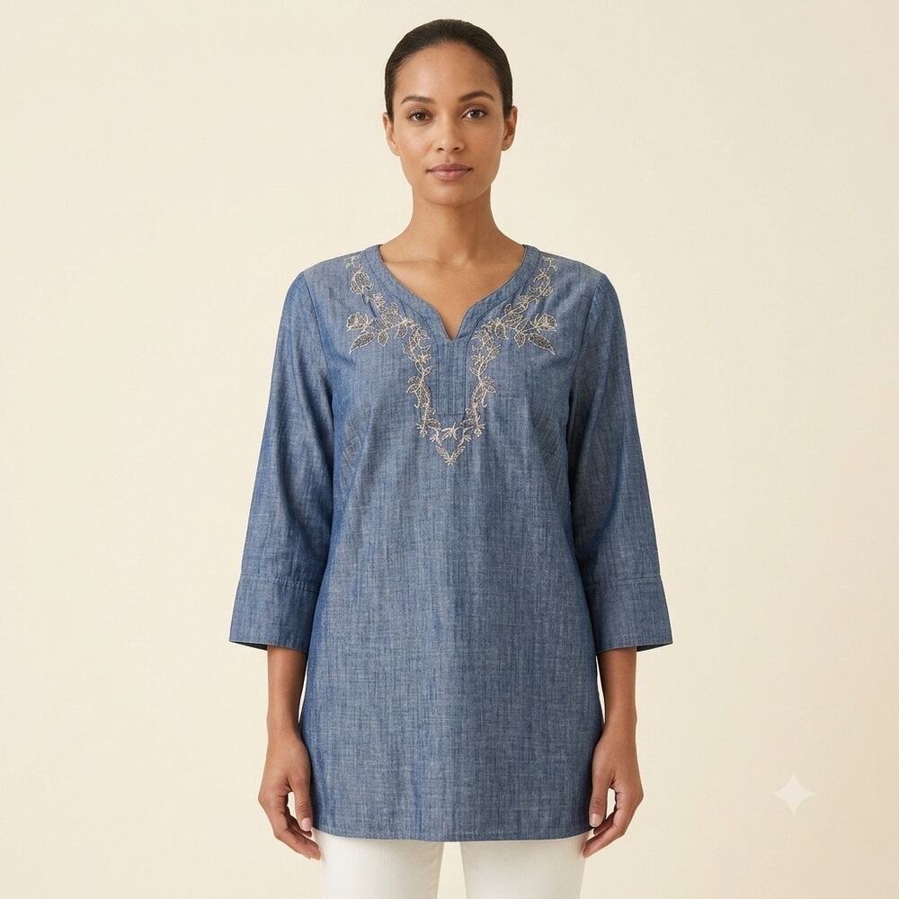 103-Chico’s Size 1 Tunic with Embroidery / PTP 21”